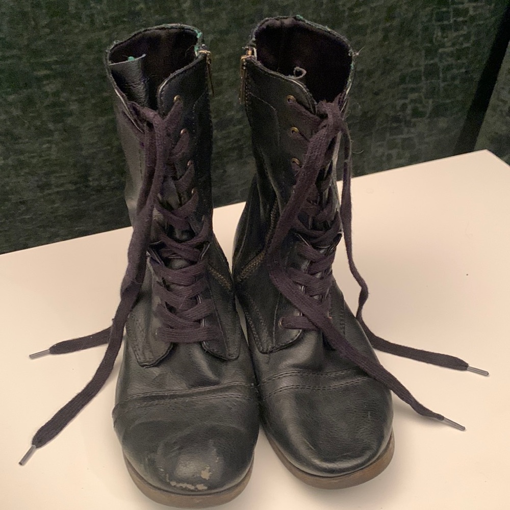 Ladies ankle boots - size 8